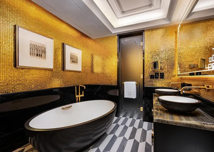 Resort The Karl Lagerfeld