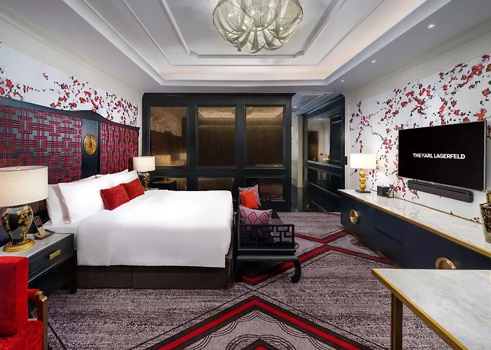 Resort The Karl Lagerfeld