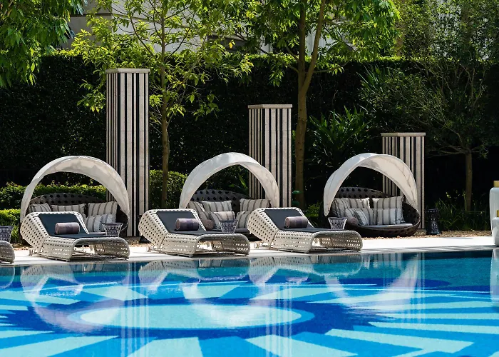 The Karl Lagerfeld 5*